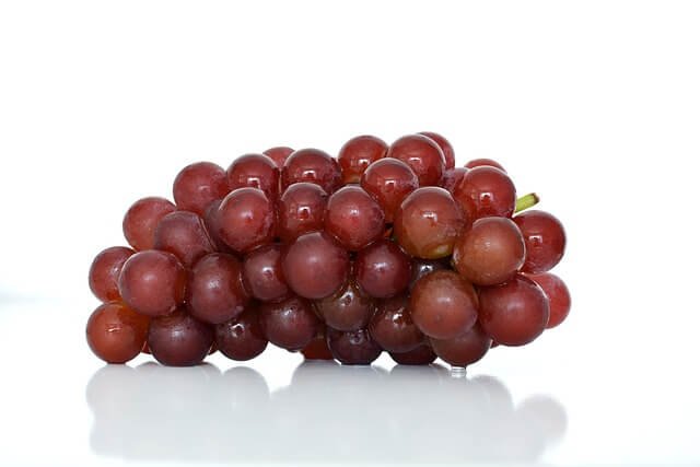 Fresh Red Grapes (Lal Angur) | তাজা লাল আঙুর (1kg)