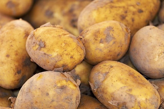 Fresh Potato (Alu) | দেশি আলু (1kg)