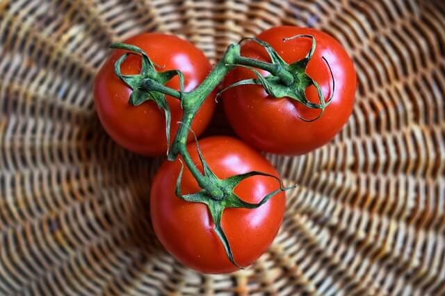 Fresh Tomato (Tamato) | তাজা টমেটো (1kg)