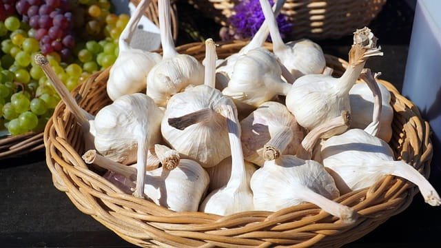 Fresh Garlic (Roshun) | তাজা রসুন (1kg)