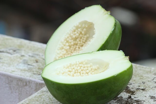 Fresh Green Papaya (Kacha Pepe) | কাঁচা পেঁপে (1kg)